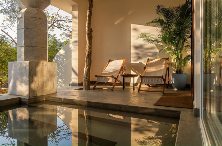 Pool, Vihara Udaipur, Udaipur