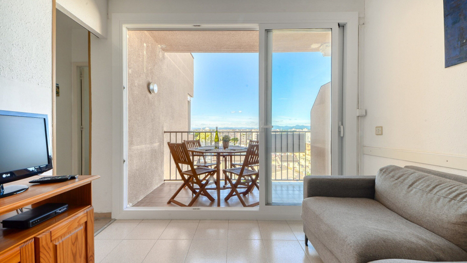 Living room 5, Apartment in Rosas Near Sta Margarita Beach, Girona