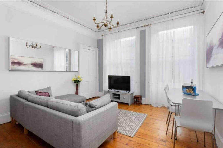Room 2, First Floor-2 Bedroom Apartment, Edinburgh