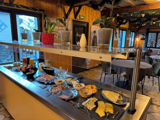 Food & Drinks 5, Logis Hotel Le Cairn, Isère