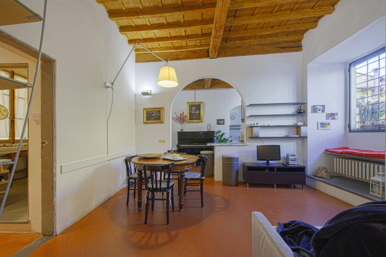 Others 5, Bombarde - Flo Apartments, Florence