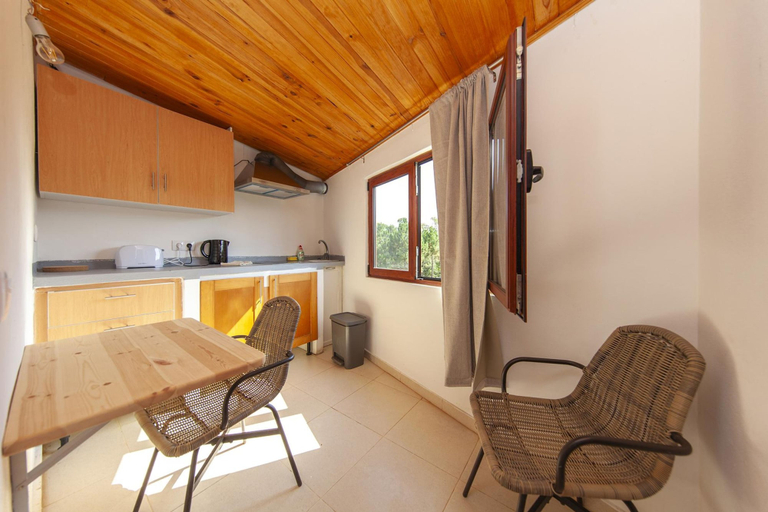 Room 2, H 06 - Samouqueira Studio in Montes de Praias, Aljezur