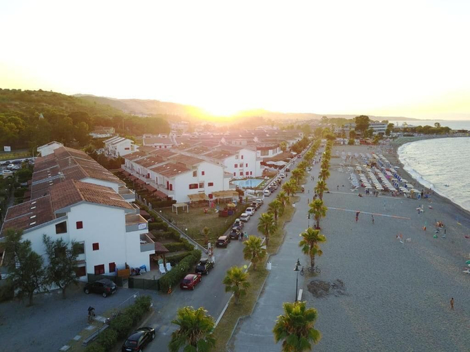 Beach, residence devi, Cosenza