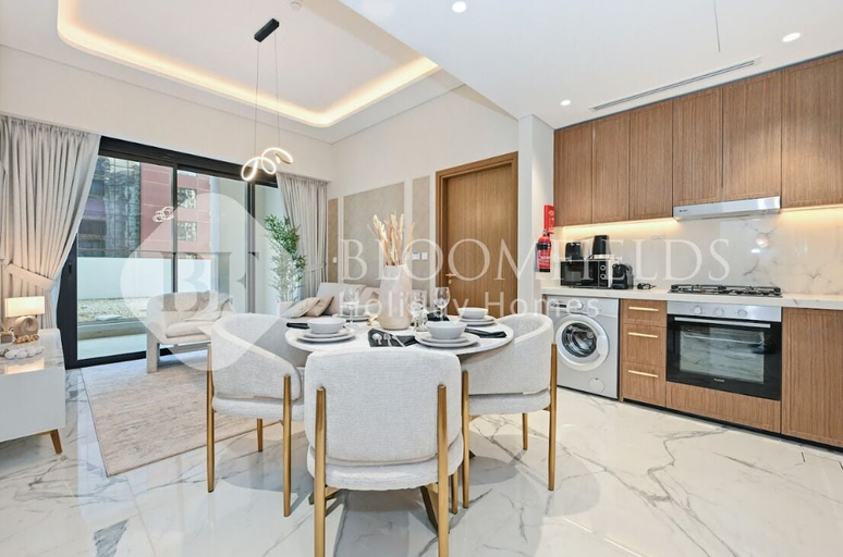 Dining 5, 221 Bloomfields Grandeur 2BR Azizi Riv, Dubai