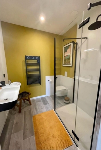 Bathroom 4, Maison Le Beaulieu, Allier