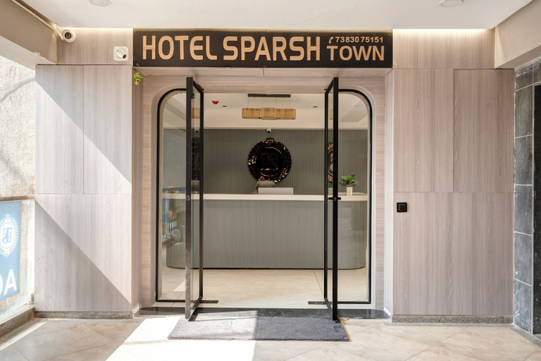 Lobby 2, Hotel Sparsh Town, Ahmadabad