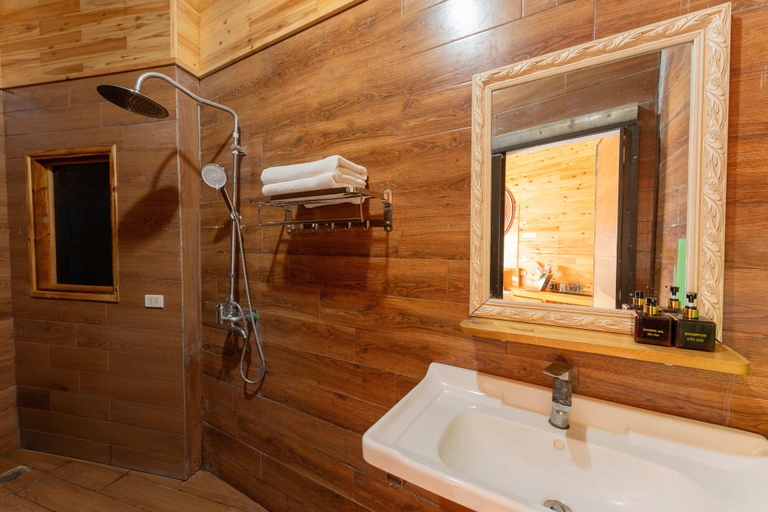 Bathroom 4, Muong Hoa River View Homestay, Sa Pa