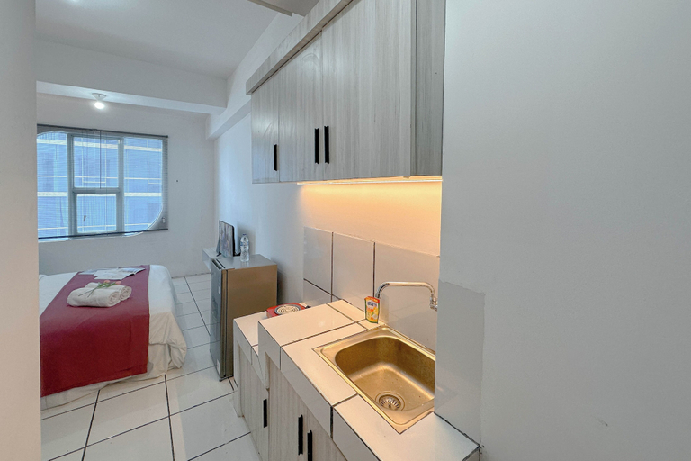 Room 2, Comfy And Neat Studio At The City Square Surabaya Apartment, Surabaya