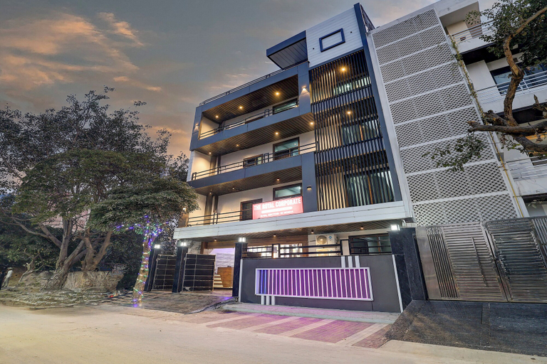 Front of property - evening/night, The Grand Corporate Inn Near Sector 52 Metro Station, Gautam Buddha Nagar