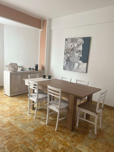 Dining 3, Large Bright Apt - Cinque Terre & Gulf of Poets, La Spezia
