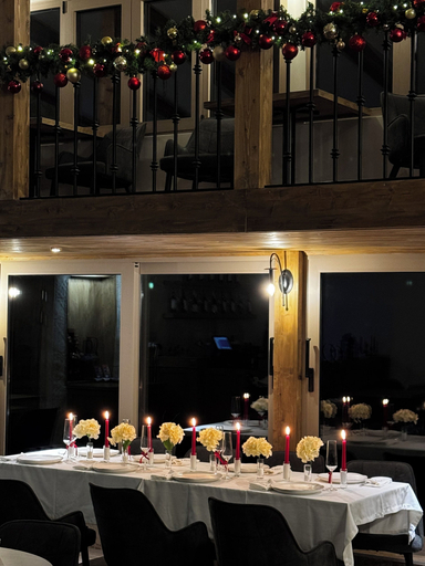 Food & Drinks 5, Casanova Inn