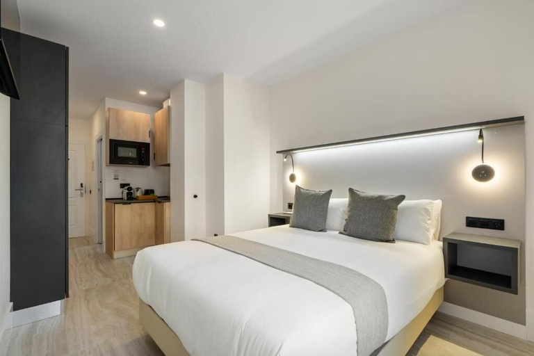 Room 4, Dobo Alcorcón VG29, Madrid