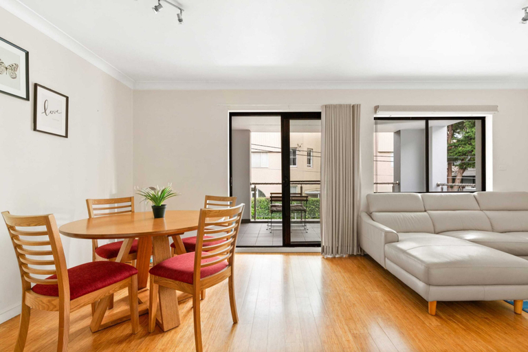 Living room 4, Lovely 2-bed With Balcony, Sydney