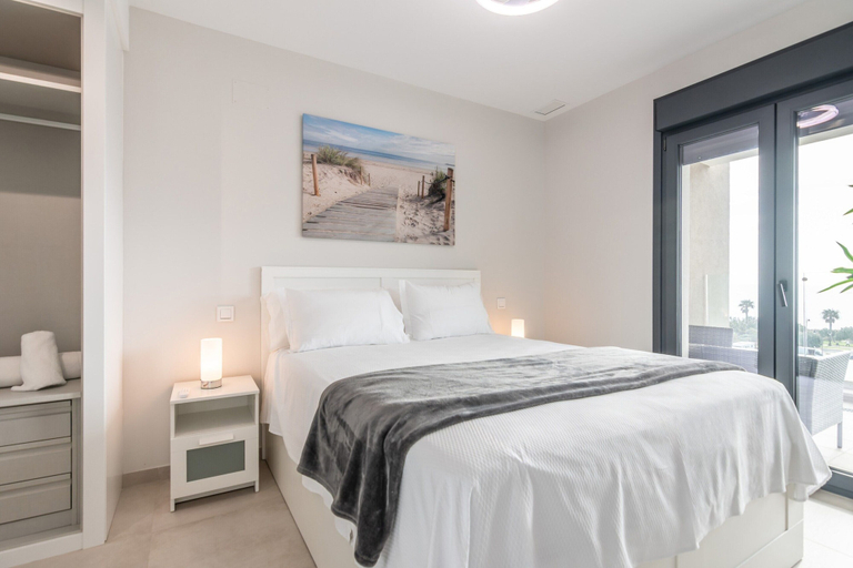 Room 5, Isla Canela: Waterfront Family Oasis, Huelva