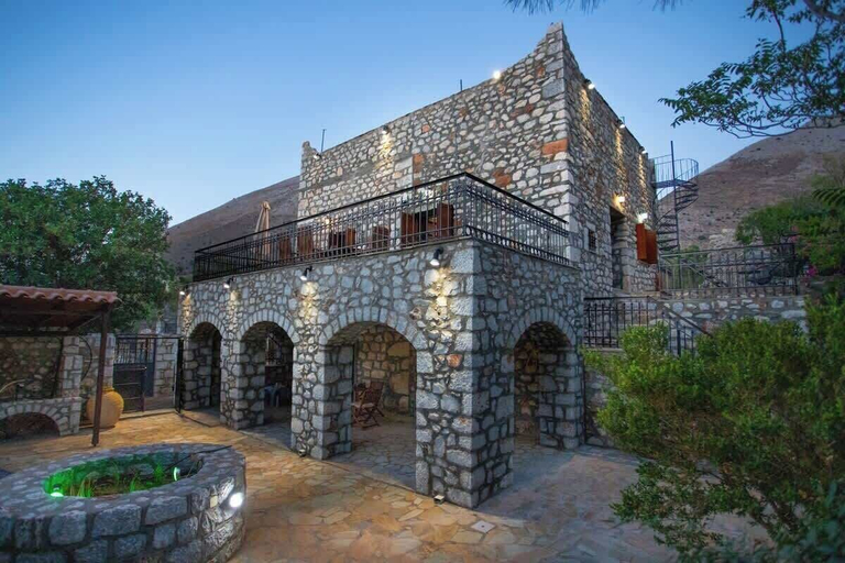 Room 4, Kitta Mani Towerhouse - Mountain Views Garden, Peloponnese