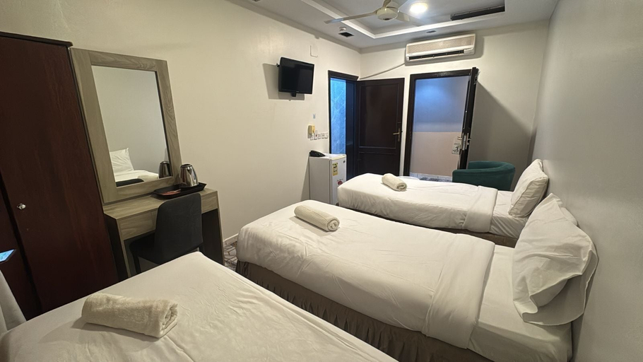 Room, Madinat Al Zahraa Hotel, Makkah
