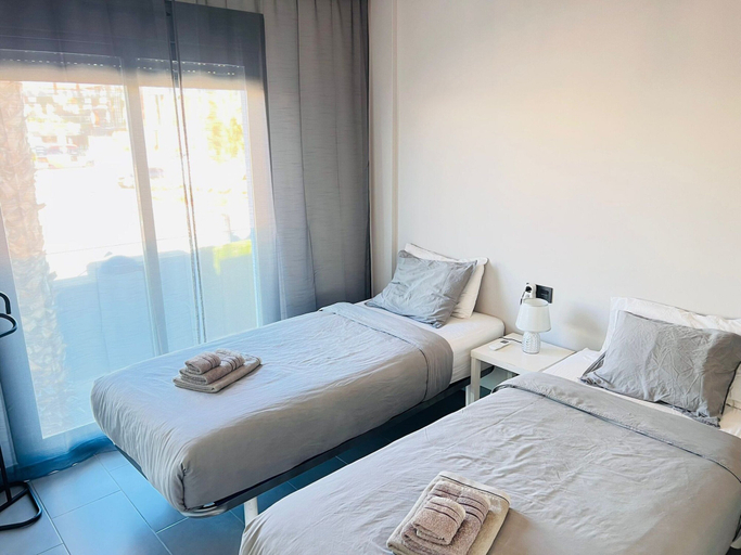Room 3, Family Apartment in La Zenia Resort, Alicante