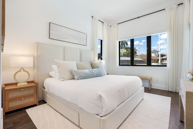 Room 1, The Rendez-Vous Villa, Broward