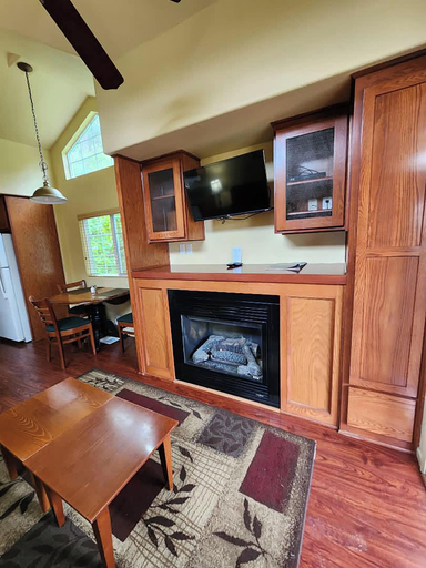 Living area 3, Lighthouse Pointe Resort, Mendocino