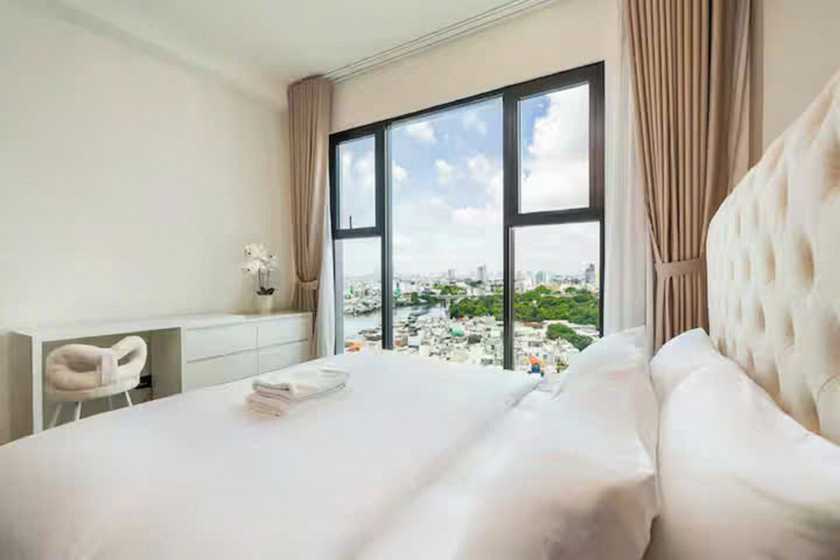 Room 4, Zenith Luxstay Delasol Residence, District 4
