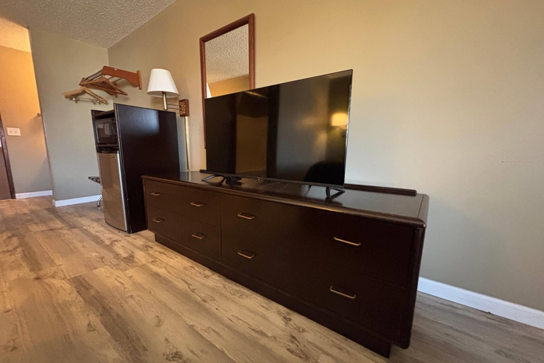 Others 5, Super 8 by Wyndham Normal Bloomington, McLean