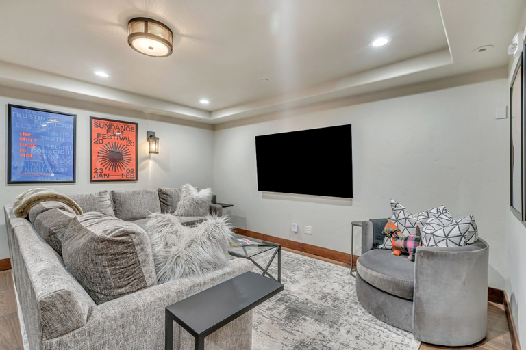Living area 5, The Peak At Town Lift 3 Bedroom Home, Summit