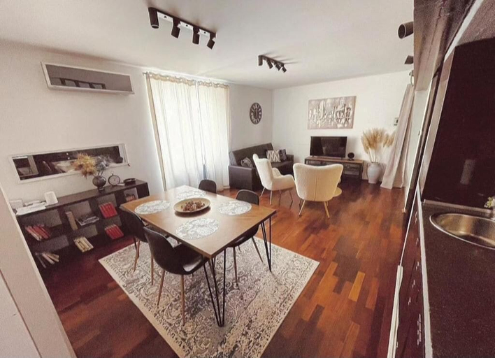 Others 2, Bella Vita - Apartment with free parking, Zagreb