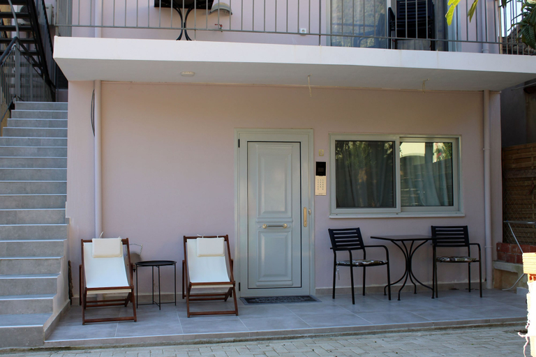 Room 2, Aenaon Corfu Luxury Apartments 03 - Aris Apt, Ionian Islands