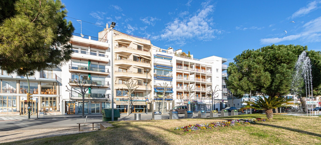 Exterior 2, Apartment in Roses Near Nova Sandy Beach, Girona