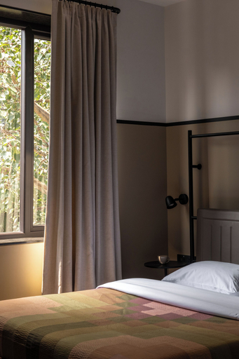 Room 5, Wellesley Hotel, Pune
