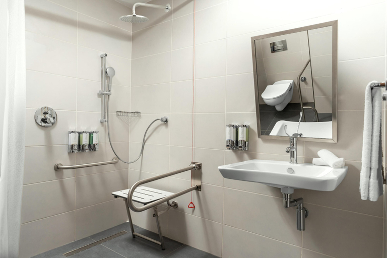 Bathroom 4, Hampton By Hilton Istanbul Sisli, Şişli