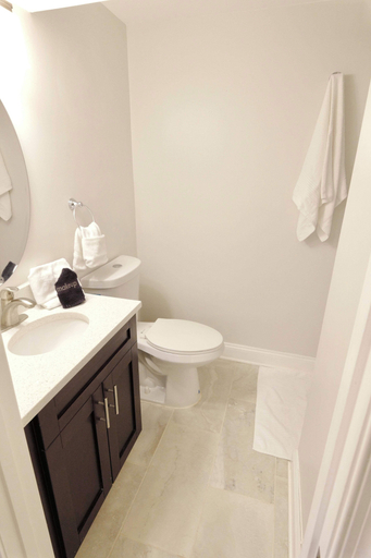 Interior 3, Pretty in Petworth-walkable to Metro & Restaurants, Washington D.C.