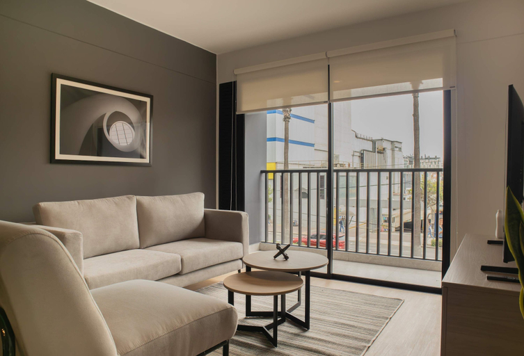 Exterior 3, w Engaging 1BR w/ Perfect Balcony in Miraflores, Lima
