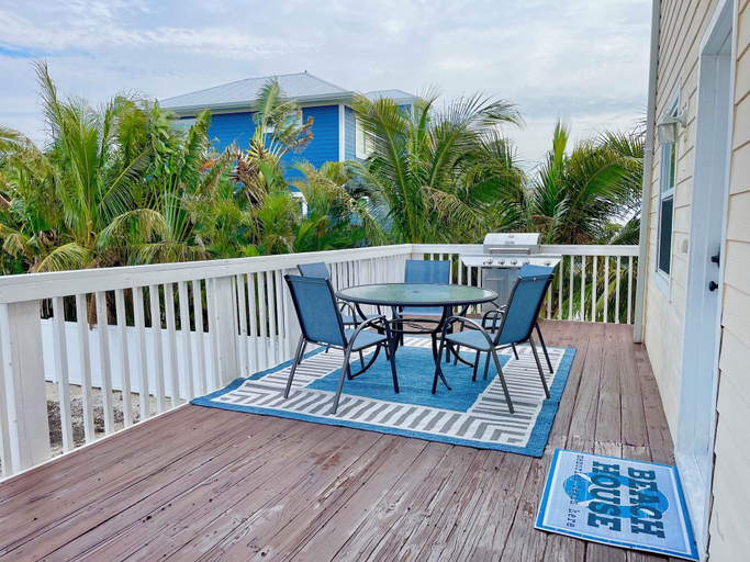 Interior 5, Seaside Escape, Manatee