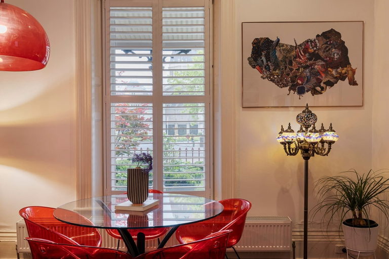 Room 2, The Empress Direct Access Carlton Gardens, Melbourne