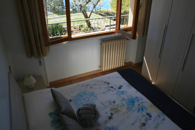 Bedroom 5, Casa Anna 701 in Gardola, Brescia