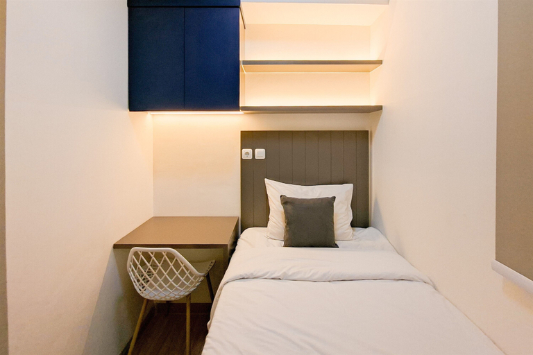 Room 2, Elegant And Comfy 2Br Apartment Sky House Alam Sutera, Tangerang