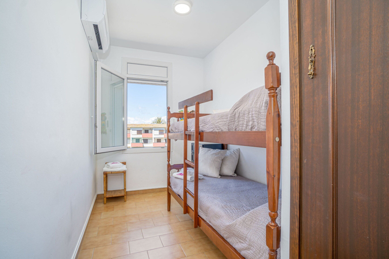 Bedroom 5, 0153-porto Fino Casa al Canal con Amarre, Girona