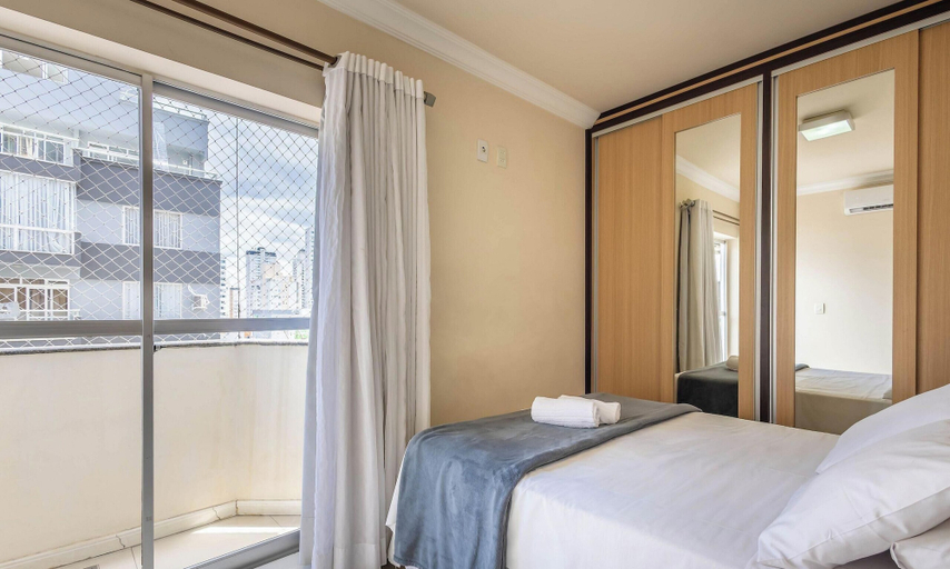 Room 5, Apts Just 210m From the Beach in Balneario Camboriu - Edis, Balneário Arroio do Silva