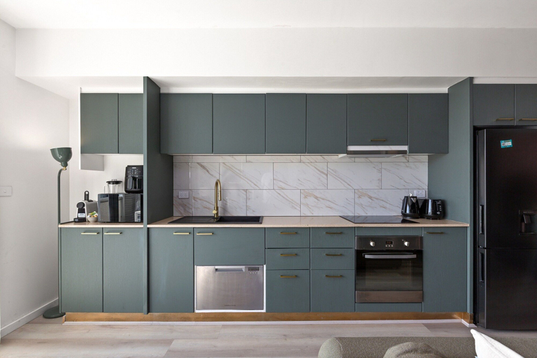 Private kitchen, Bright Stay in Sydney With Harbour Bridge Views, Sydney