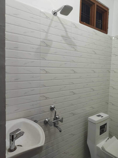 Bathroom 2, HOTEL PRICELESS AMITY UNIVERSITY LUCKNOW, Lucknow