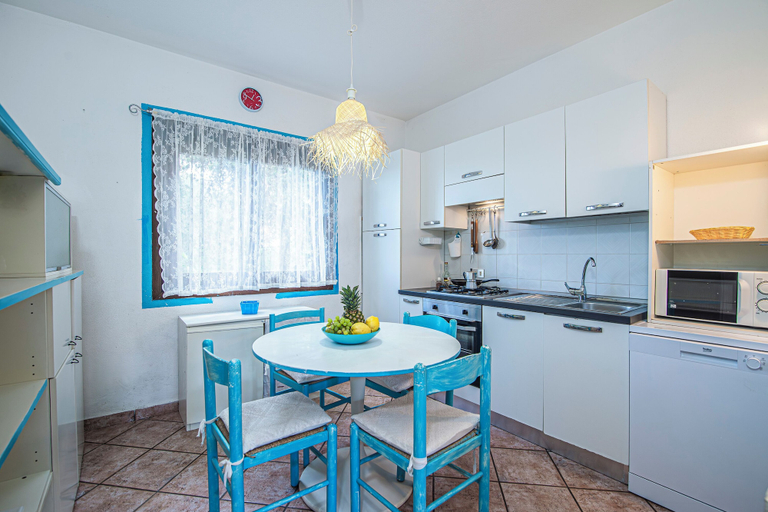 Private kitchen 5, Piazzetta La Casa Sul Molo, Olbia-Tempio