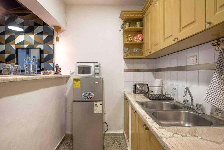 Private kitchen 5, Apartment in Gazcue Sleeps 6, Distrito Nacional