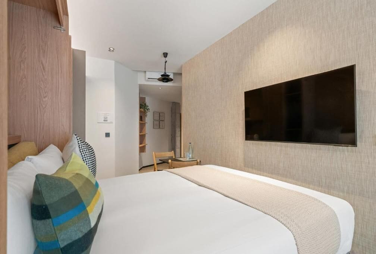 Room 5, Dobo Madrid Moncayo, Madrid