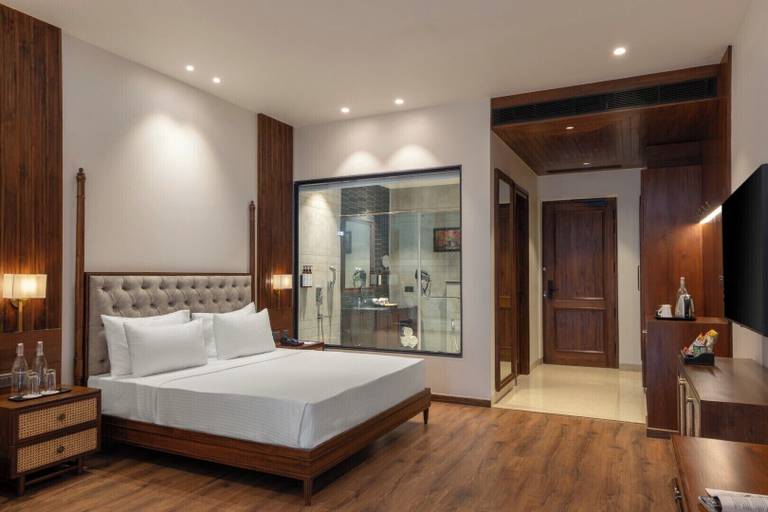 Room 3, Clarks Inn Kharar-Mohali, Sahibzada Ajit Singh Nagar