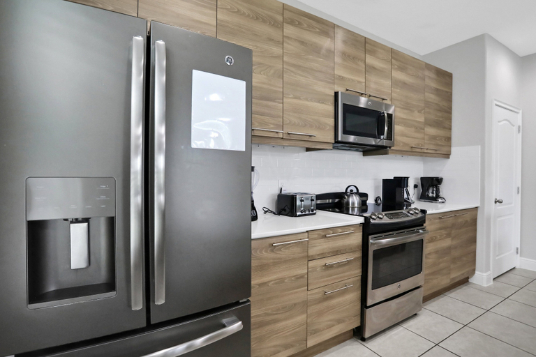 Private kitchen 4, 163kb - Balmoral Resort 4 Bedroom Home, Polk
