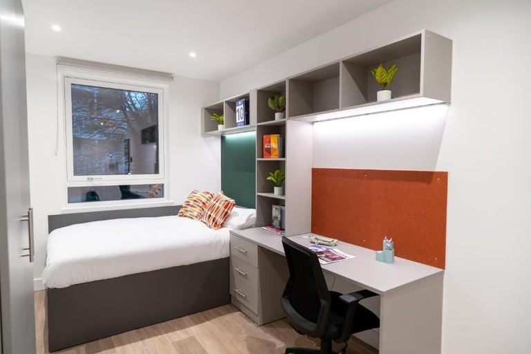 Room 4, INTERNATIONAL STUDENTS HOUSE VAUXHALL, London