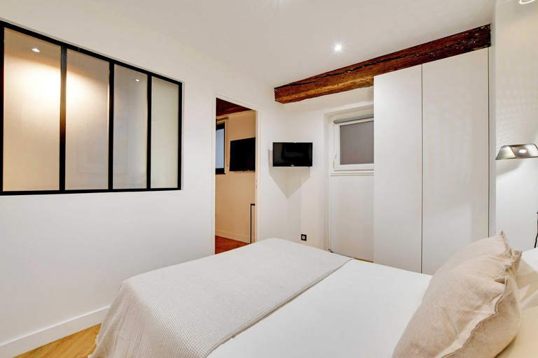 Bedroom 2, Charming apartment - 1BR/4P - Les Halles, Paris