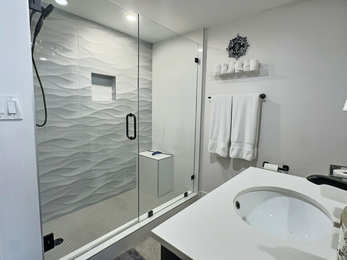 Interior 2, Sandy Cove - Unit 401, Sarasota