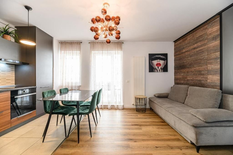 Living area 4, MoHost Alpine Calm - 2BR Hideaway, Brasov